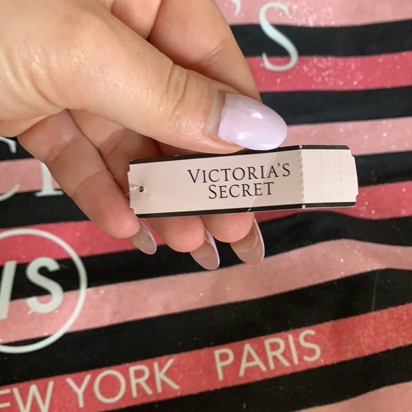 VS Beach Tote - Picture 3 of 7